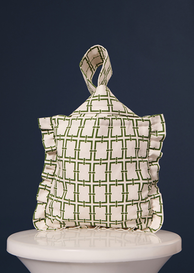 Soledad ecru with green graphic design bag Off-white TARA JARMON