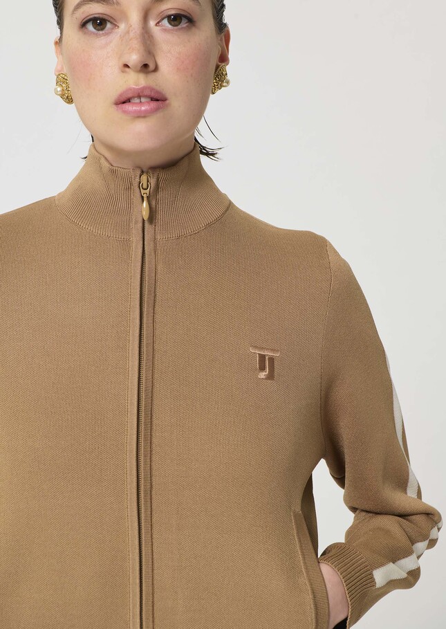 Gabrielle vest beige technical mesh Miel TARA JARMON
