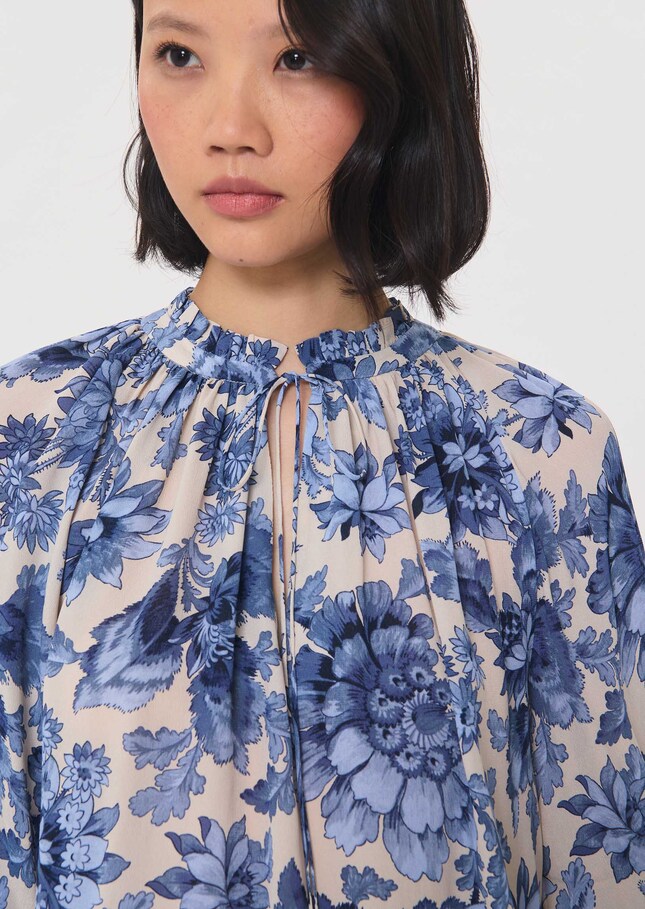 Top Tomaso flowing blue floral print with puff sleeves Off-white TARA JARMON